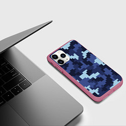 Чехол iPhone 11 Pro матовый Пиксельный камуфляж текстура, цвет: 3D-малиновый — фото 2