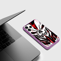 Чехол iPhone 11 Pro матовый Белый череп и красные полосы на чёрном фоне, цвет: 3D-фиолетовый — фото 2