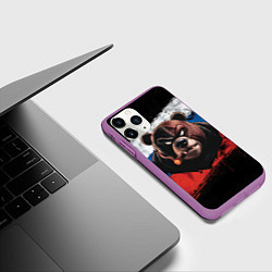 Чехол iPhone 11 Pro матовый Медведь на фоне российского флага, цвет: 3D-фиолетовый — фото 2