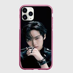 Чехол iPhone 11 Pro матовый Stray Kids Lee Know Giant concept, цвет: 3D-малиновый