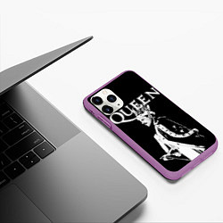 Чехол iPhone 11 Pro матовый Queen Freddie Mercury король, цвет: 3D-фиолетовый — фото 2