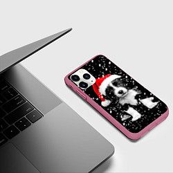 Чехол iPhone 11 Pro матовый Новогодний милый щенок, цвет: 3D-малиновый — фото 2