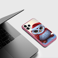 Чехол iPhone 11 Pro матовый Совенок в новогодней шапочке, цвет: 3D-малиновый — фото 2