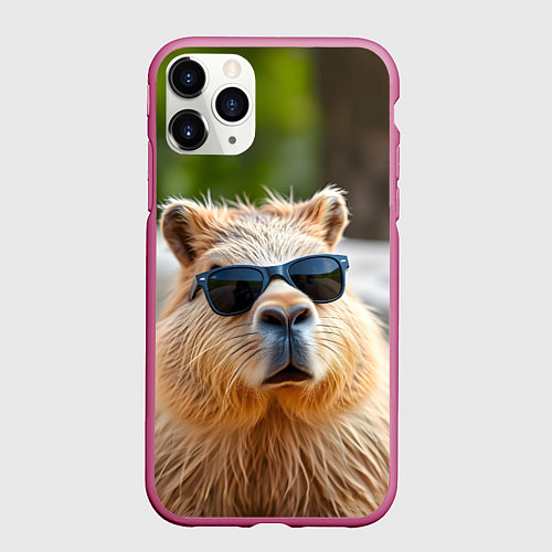 Чехол iPhone 11 Pro матовый Модная капибара в темных очках / 3D-Малиновый – фото 1