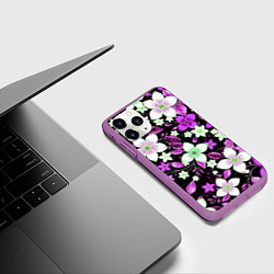 Чехол iPhone 11 Pro матовый Фиолетово-белые цветы на чёрном фоне, цвет: 3D-фиолетовый — фото 2