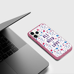 Чехол iPhone 11 Pro матовый Креативный узор из сердечек и романтичная надпись, цвет: 3D-малиновый — фото 2