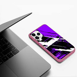 Чехол iPhone 11 Pro матовый Diagonal black and white stripes on a purple backg, цвет: 3D-малиновый — фото 2