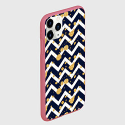 Чехол iPhone 11 Pro матовый Золотые кляксы на фоне бело-синего паттерна, цвет: 3D-малиновый — фото 2