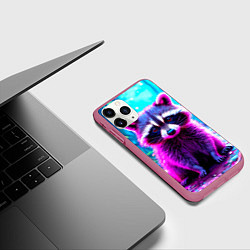 Чехол iPhone 11 Pro матовый Енотик в сказочном лесу, цвет: 3D-малиновый — фото 2