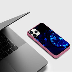 Чехол iPhone 11 Pro матовый Синяя подсветка колёс, цвет: 3D-малиновый — фото 2