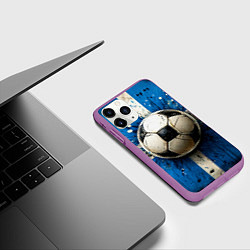 Чехол iPhone 11 Pro матовый Футбольный мяч на синем, цвет: 3D-фиолетовый — фото 2