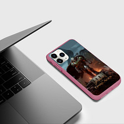 Чехол iPhone 11 Pro матовый Думгай и меха дракон Doom the dark ages, цвет: 3D-малиновый — фото 2