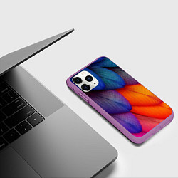 Чехол iPhone 11 Pro матовый Радужные перья попугая, цвет: 3D-фиолетовый — фото 2