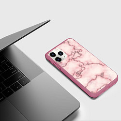 Чехол iPhone 11 Pro матовый Розовая абстракция с мраморной текстурой и блеском, цвет: 3D-малиновый — фото 2