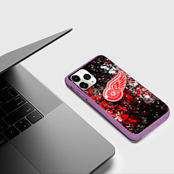 Чехол iPhone 11 Pro матовый Detroit Red Wings NHL black, цвет: 3D-фиолетовый — фото 2