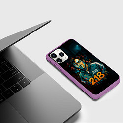 Чехол iPhone 11 Pro матовый Игра в кальмара игрок 218 граффити, цвет: 3D-фиолетовый — фото 2