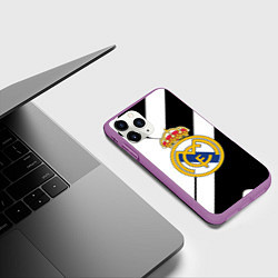 Чехол iPhone 11 Pro матовый Реал Мадрид черно белые полосы, цвет: 3D-фиолетовый — фото 2