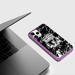 Чехол iPhone 11 Pro матовый Ливерпуль белые штриха красок, цвет: 3D-фиолетовый — фото 2