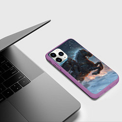 Чехол iPhone 11 Pro матовый Всадник на лошади в снежную бурю, цвет: 3D-фиолетовый — фото 2