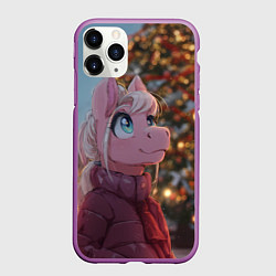 Чехол iPhone 11 Pro матовый Лошадка у новогодней елки, цвет: 3D-фиолетовый