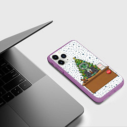 Чехол iPhone 11 Pro матовый Я устал я ухожу - новогодний мем 2026, цвет: 3D-фиолетовый — фото 2