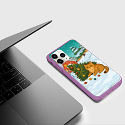Чехол iPhone 11 Pro матовый Толстый кот уронил елку, цвет: 3D-фиолетовый — фото 2