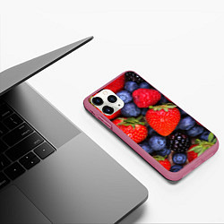 Чехол iPhone 11 Pro матовый Berries, цвет: 3D-малиновый — фото 2