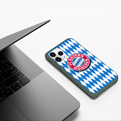 Чехол iPhone 11 Pro матовый FC Bayern Munchen, цвет: 3D-темно-зеленый — фото 2