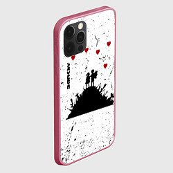 Чехол для iPhone 12 Pro Max Banksy мальчик и девочка на горе оружия, цвет: 3D-малиновый — фото 2