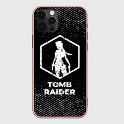 Чехол iPhone 12 Pro Max Tomb Raider с потертостями на темном фоне