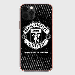 Чехол iPhone 12 Pro Max Manchester United с потертостями на темном фоне