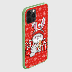 Чехол для iPhone 12 Pro Max Новогодний кролик с пряником, цвет: 3D-салатовый — фото 2