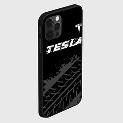 Чехол для iPhone 12 Pro Max Tesla speed на темном фоне со следами шин посереди, цвет: 3D-черный — фото 2
