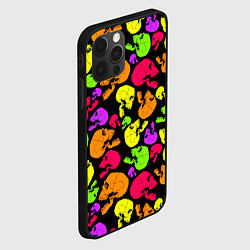 Чехол для iPhone 12 Pro Max Разноцветные черепа узор, цвет: 3D-черный — фото 2