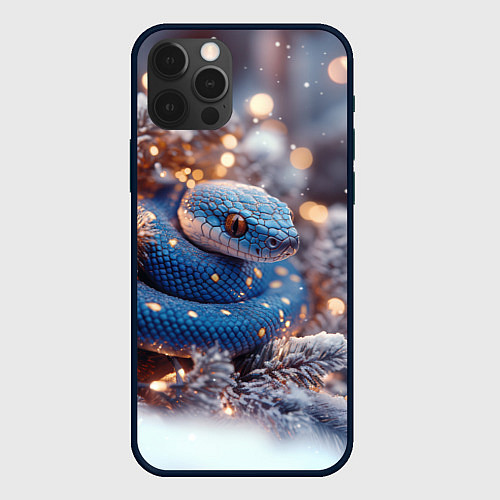 Чехол iPhone 12 Pro Max Синяя змея в снежной елке / 3D-Черный – фото 1
