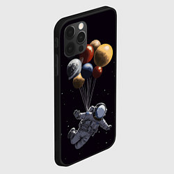 Чехол для iPhone 12 Pro Космонавт с шариками в космосе, цвет: 3D-черный — фото 2