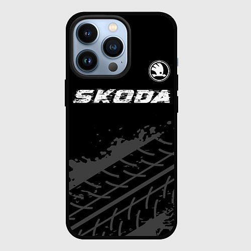 Чехол iPhone 13 Pro Skoda speed на темном фоне со следами шин: символ / 3D-Черный – фото 1