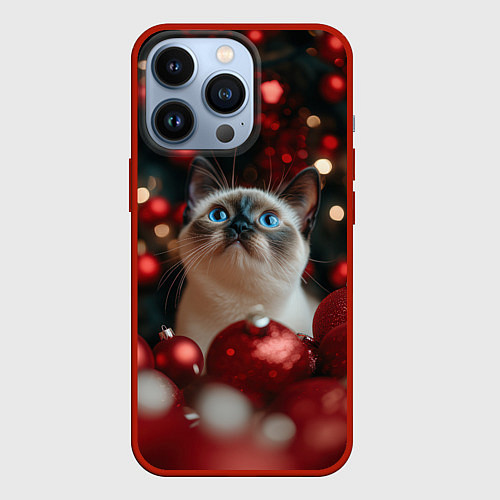 Чехол iPhone 13 Pro Новогодняя белая пушистая сиамская кошка / 3D-Красный – фото 1