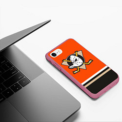 Чехол iPhone 7/8 матовый Anaheim Ducks, цвет: 3D-малиновый — фото 2