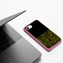 Чехол iPhone 7/8 матовый Лесной Камуфляж 1, цвет: 3D-малиновый — фото 2