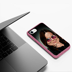 Чехол iPhone 7/8 матовый Оззи Осборн, цвет: 3D-малиновый — фото 2