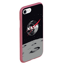 Чехол iPhone 7/8 матовый NASA: Moon, цвет: 3D-малиновый — фото 2