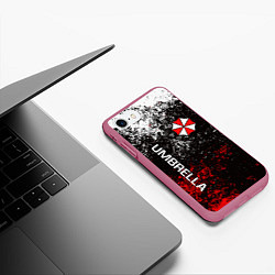 Чехол iPhone 7/8 матовый RESIDENT EVIL, цвет: 3D-малиновый — фото 2