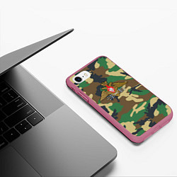 Чехол iPhone 7/8 матовый Камуфляж Войска связи, цвет: 3D-малиновый — фото 2