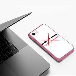 Чехол iPhone 7/8 матовый Чужое мнение, цвет: 3D-малиновый — фото 2