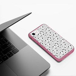 Чехол iPhone 7/8 матовый Черепа черно-белые, цвет: 3D-малиновый — фото 2