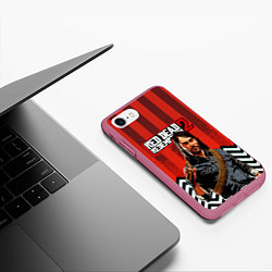 Чехол iPhone 7/8 матовый Бандит дикого запада RDR 2, цвет: 3D-малиновый — фото 2