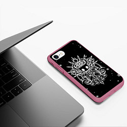 Чехол iPhone 7/8 матовый НОВОГОДНИЙ HOLLOW KNIGHT ЧЁРНЫЙ, цвет: 3D-малиновый — фото 2