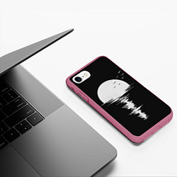Чехол iPhone 7/8 матовый Лунная Музыкальная Дорожка, цвет: 3D-малиновый — фото 2