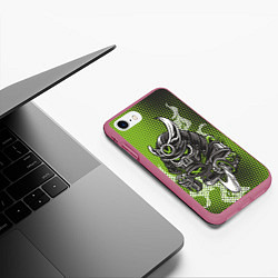 Чехол iPhone 7/8 матовый Неоновый самурай-воин, цвет: 3D-малиновый — фото 2